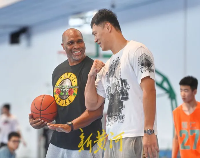 前锋如何通过心理训练增强比赛信心_0
